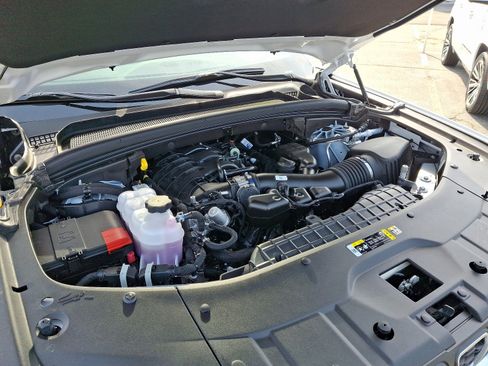 New 2025 Jeep Grand Cherokee Laredo X w/ Luxury Tech Group I image 21