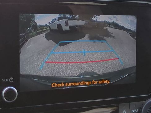 Certified 2023 Toyota Highlander XLE AWD/4WD image 21