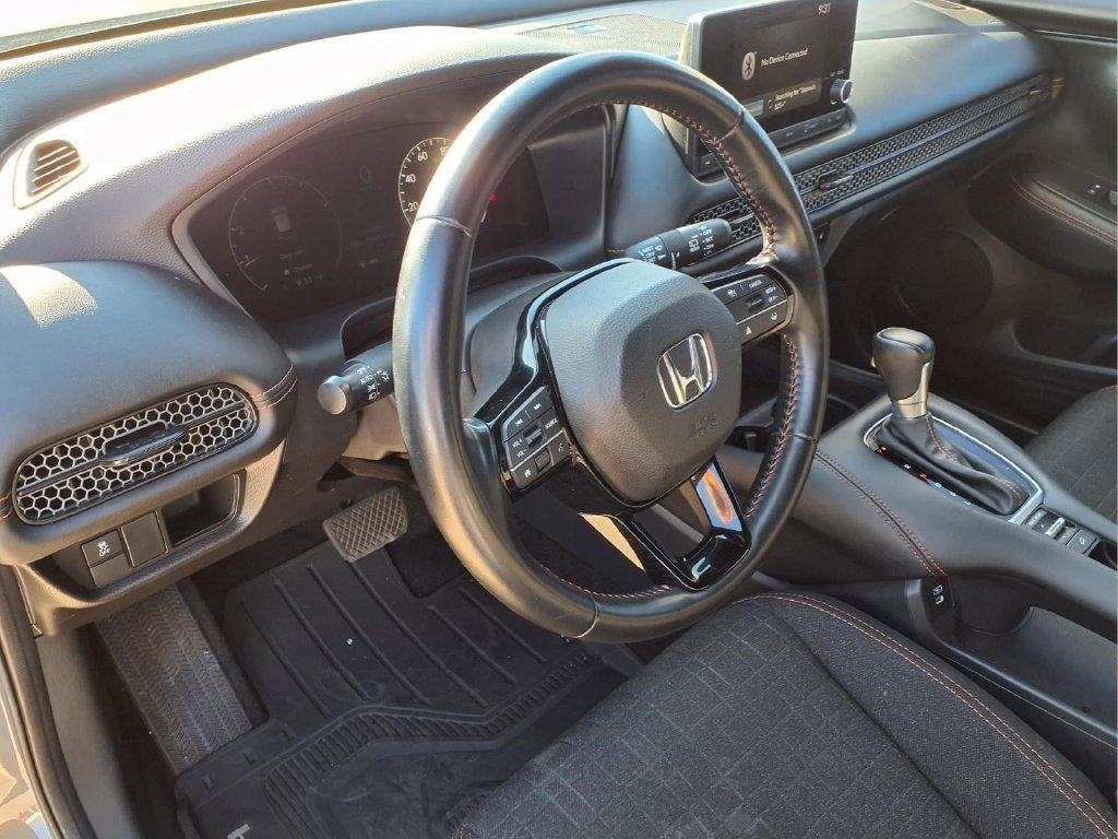 Certified 2025 Honda HR-V Sport image 16