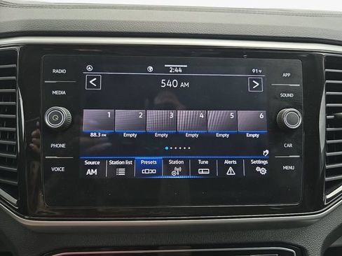 Used 2023 Volkswagen Atlas SE w/ Panoramic Sunroof Package FWD image 22