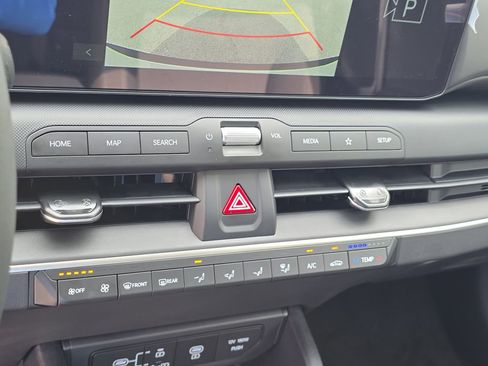 New 2026 Kia K4 FWD image 24