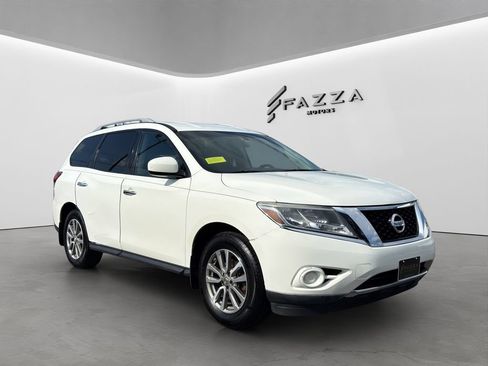 Used 2015 Nissan Pathfinder S FWD image 12