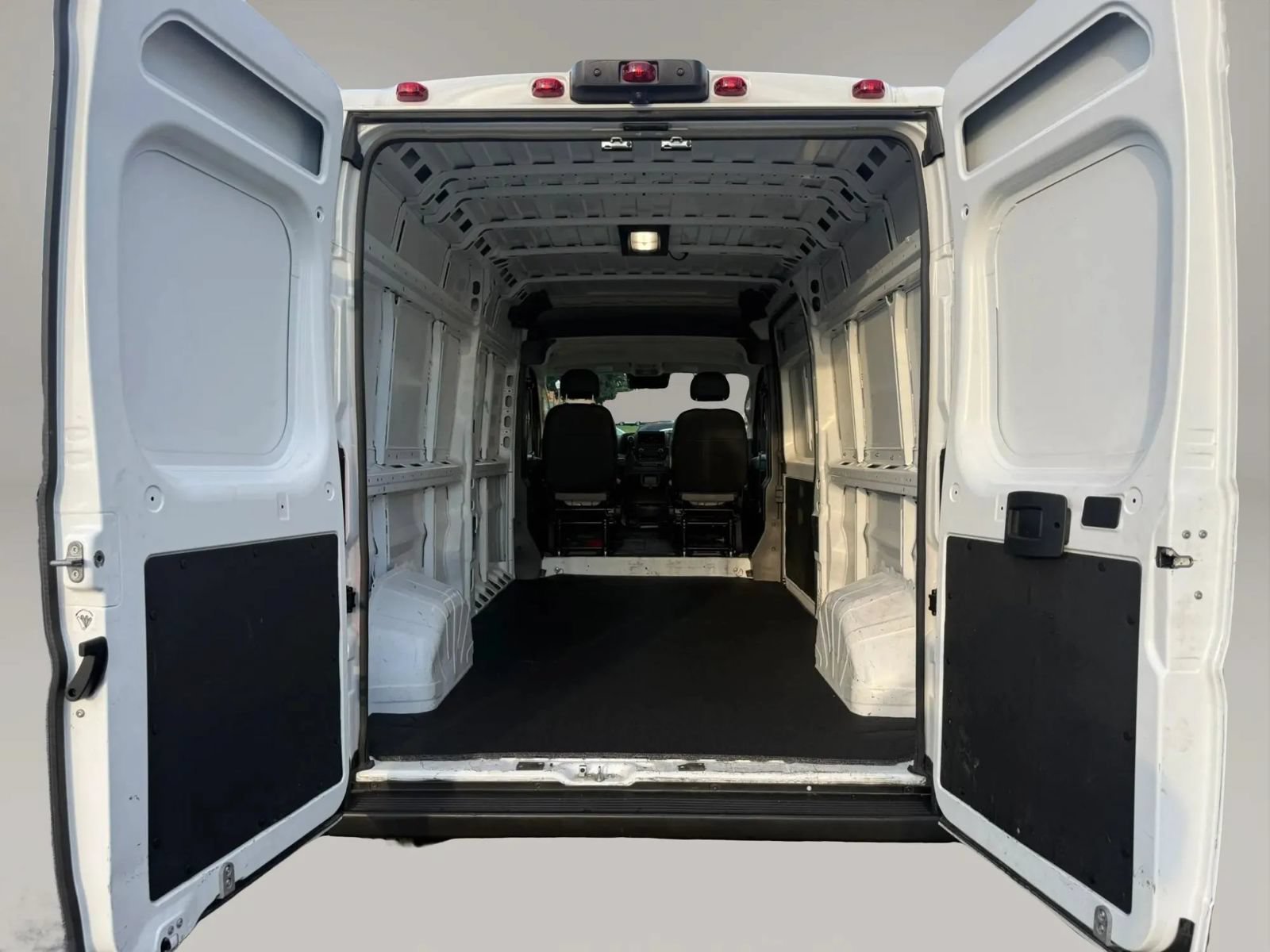 Used 2025 RAM ProMaster 2500 w/ Convenience Group FWD image 27