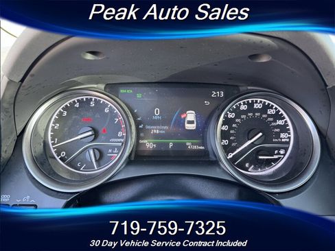 Used 2023 Toyota Camry SE image 19