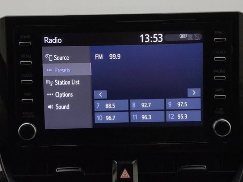 Used 2020 Toyota Corolla LE image 25