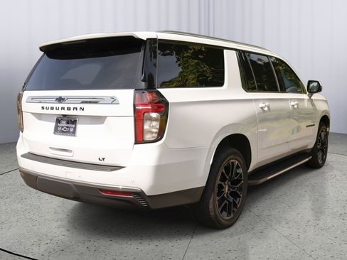 Used 2022 Chevrolet Suburban LT w/ LT Signature Plus Package AWD/4WD image 26