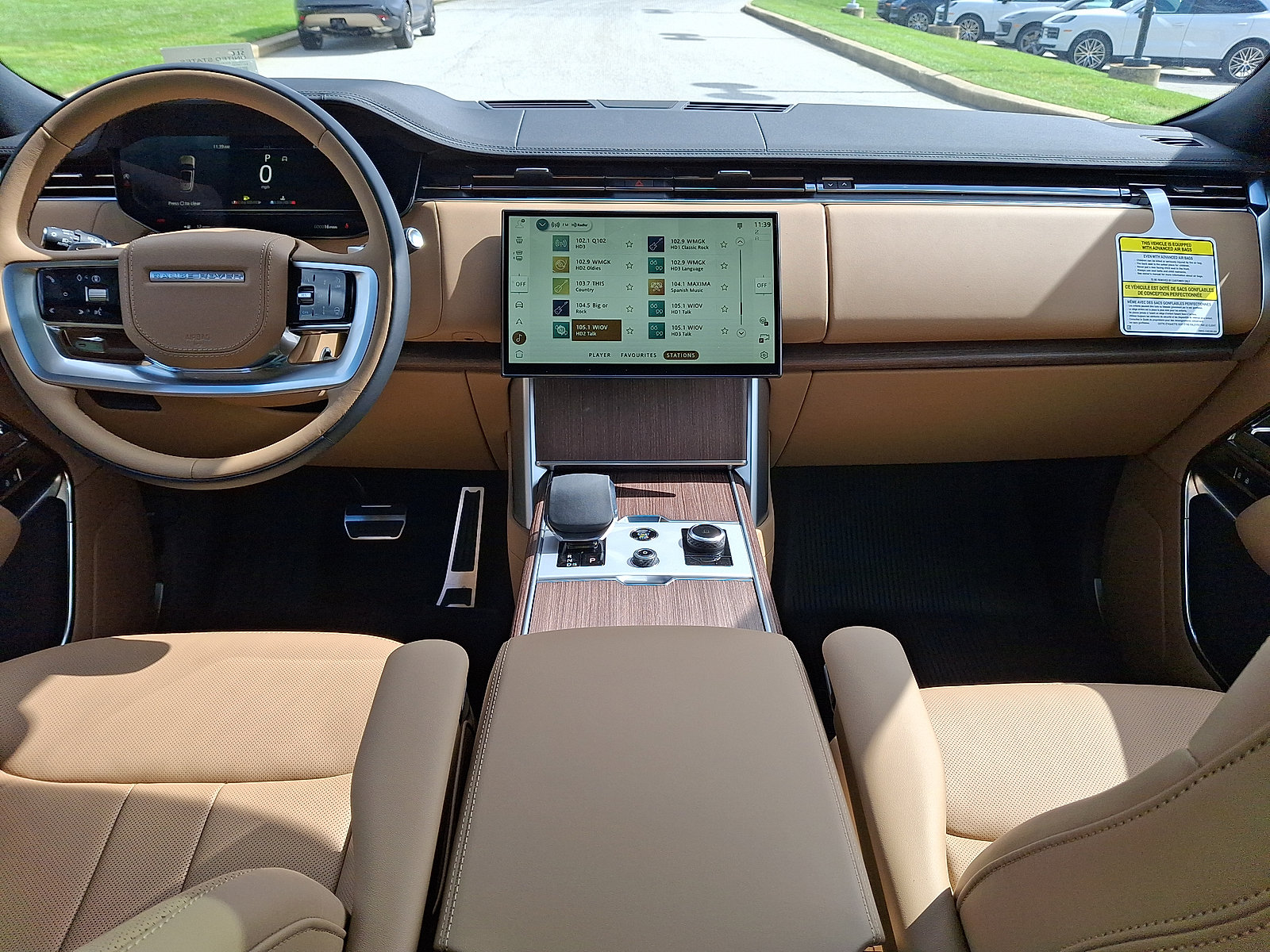 New 2027 Land Rover Range Rover SE AWD/4WD image 3