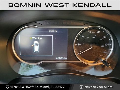 Used 2019 Nissan Kicks SV image 11