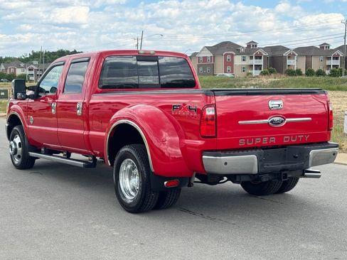 Used 2011 Ford F350 Lariat w/ Lariat Interior Pkg image 5