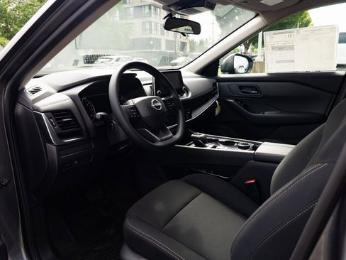 New 2026 Nissan Rogue S image 18