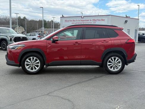 Certified 2023 Toyota Corolla Cross LE w/ Moonroof Package AWD/4WD image 2