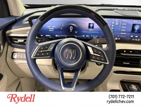Used 2025 Buick Enclave Avenir w/ Super Cruise Package image 13