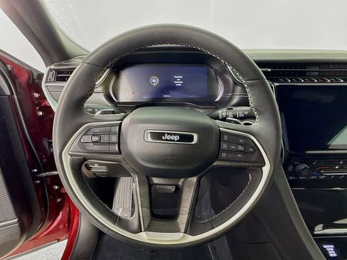 Used 2024 Jeep Grand Cherokee L Limited w/ Black Appearance Package image 11