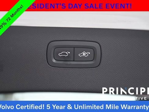 Certified 2022 Volvo XC90 T6 Momentum w/ Advanced Package image 15