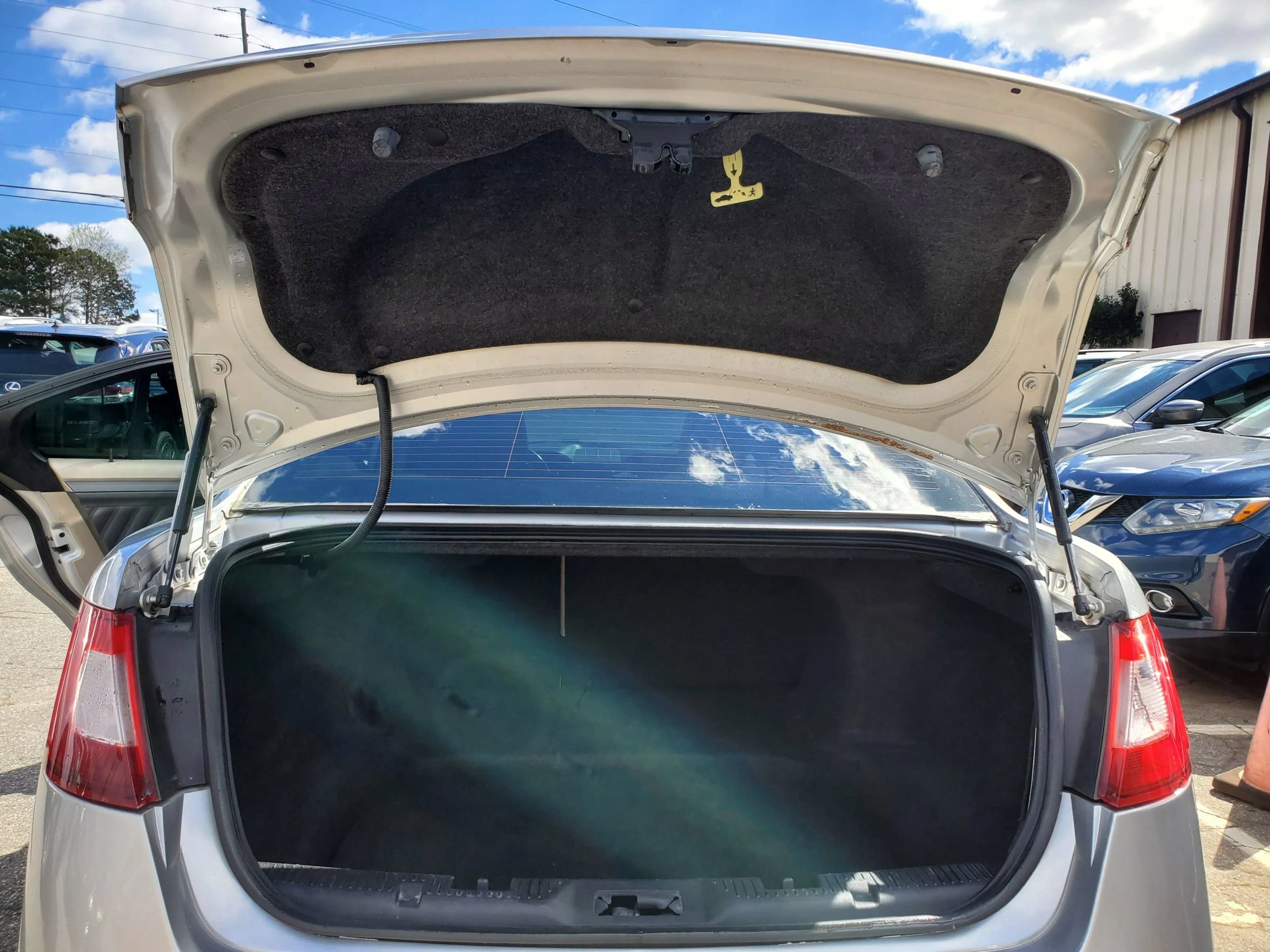 Used 2010 Ford Taurus SEL FWD image 52