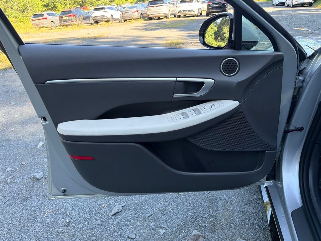 Certified 2026 Hyundai Sonata SEL FWD image 16