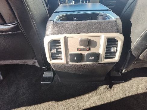 Used 2018 Ford F150 Lariat w/ Equipment Group 502A Luxury AWD/4WD image 17