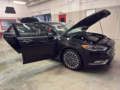 Used 2018 Ford Fusion Titanium image 7