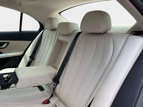 Used 2025 Mercedes-Benz E 350 Sedan image 15
