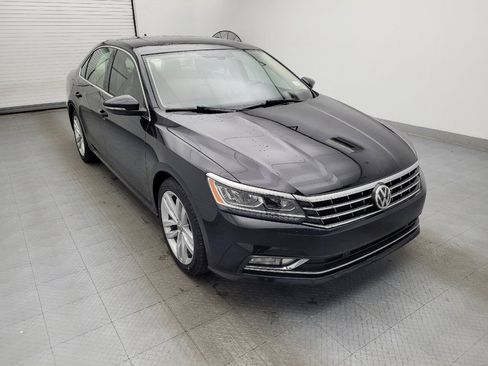 Used 2018 Volkswagen Passat 2.0T SE image 13