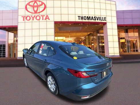 New 2025 Toyota Camry LE w/ Convenience Package image 7