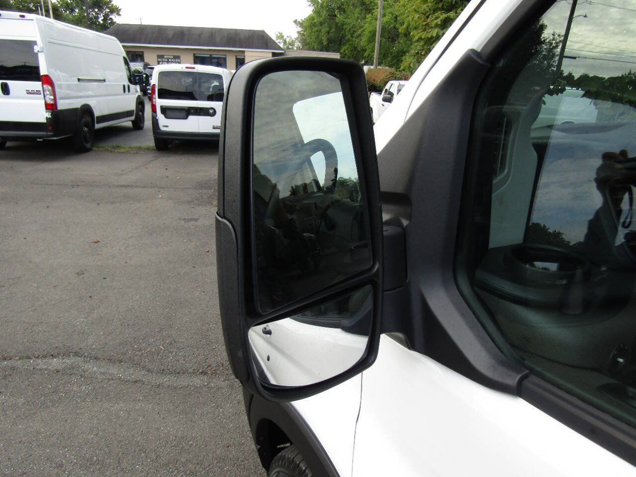 Used 2024 Ford Transit 250 148 Medium Roof Extended AWD image 27