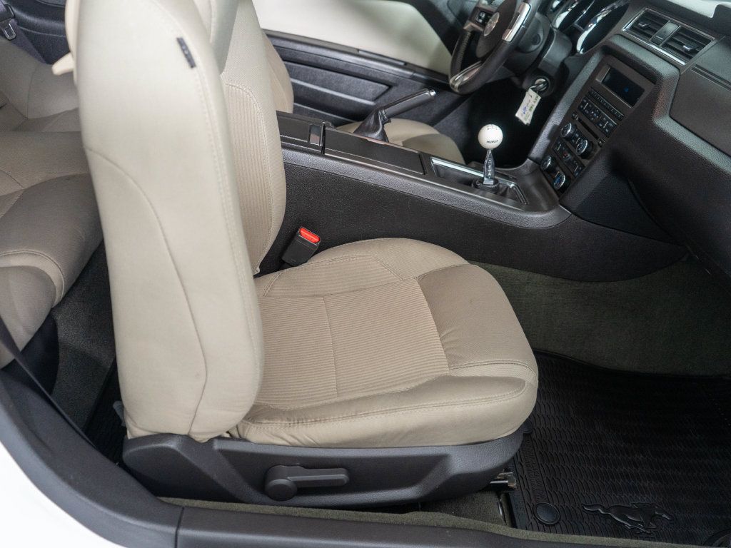 Used 2014 Ford Mustang GT RWD image 7
