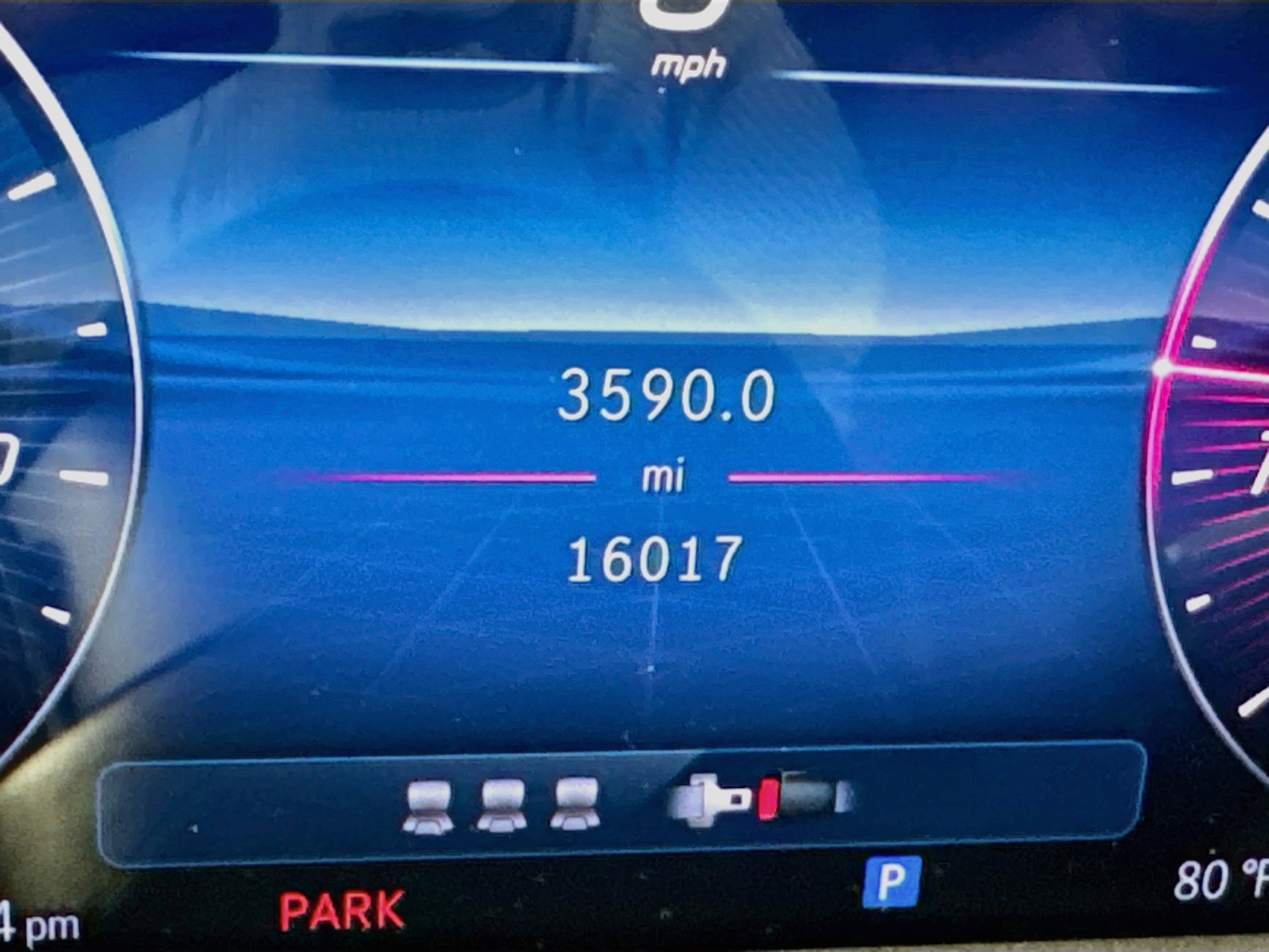 Used 2025 Mercedes-Benz E 350 4MATIC Sedan image 13