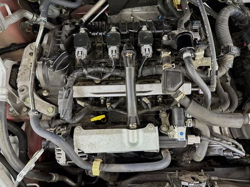 Used 2023 Nissan Versa SV w/ Trunk Package image 38