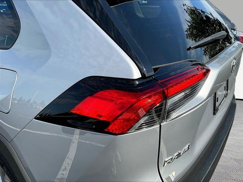 Used 2024 Toyota RAV4 LE AWD/4WD image 23