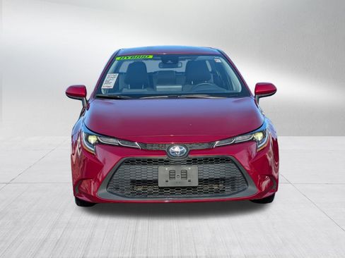 Used 2022 Toyota Corolla LE image 2