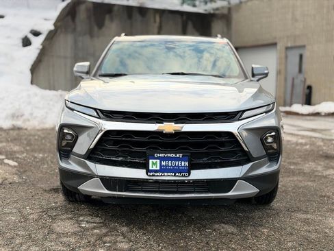 New 2026 Chevrolet Blazer LT w/ Sound & Technology Package AWD/4WD image 9