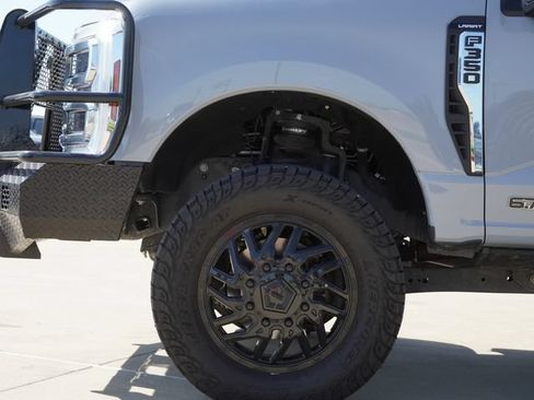 Used 2024 Ford F350 Lariat w/ FX4 Off-Road Package AWD/4WD image 5