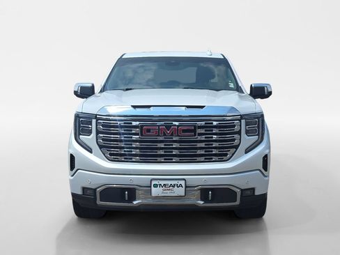Used 2023 GMC Sierra 1500 Denali w/ Denali Carbonpro Edition AWD/4WD image 10