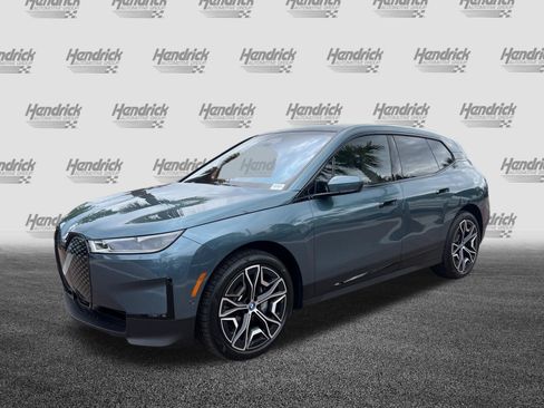 Used 2024 BMW iX xDrive50 w/ Convenience Package AWD/4WD image 5