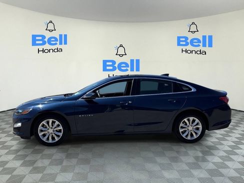 Used 2020 Chevrolet Malibu LT FWD image 2