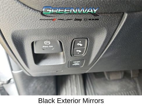 Used 2025 RAM 1500 Laramie w/ Sport Appearance Package AWD/4WD image 15