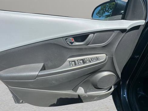 Used 2018 Hyundai Kona SEL w/ SEL Tech Package 02 FWD image 20