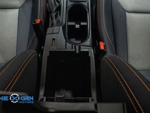 Used 2020 Subaru Crosstrek 2.0i Premium w/ Moonroof Package 2 image 30