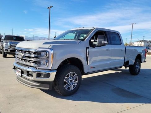 New 2026 Ford F250 Lariat w/ Lariat Ultimate Package image 4