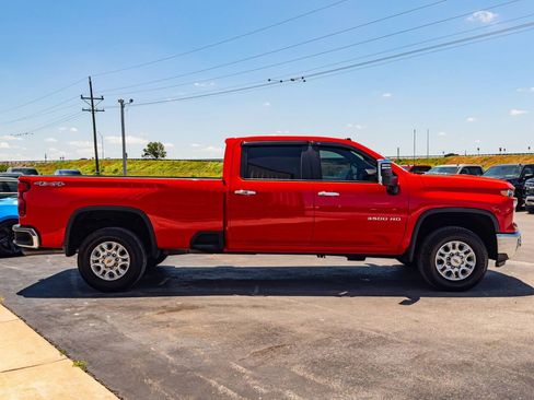 Used 2026 Chevrolet Silverado 3500 LT w/ All Star Edition AWD/4WD image 4