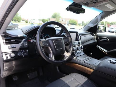 Used 2018 GMC Yukon XL Denali w/ Denali Ultimate Package AWD/4WD image 10