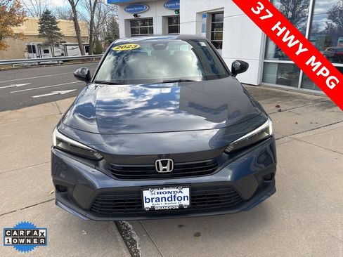 Used 2023 Honda Civic Sport image 2