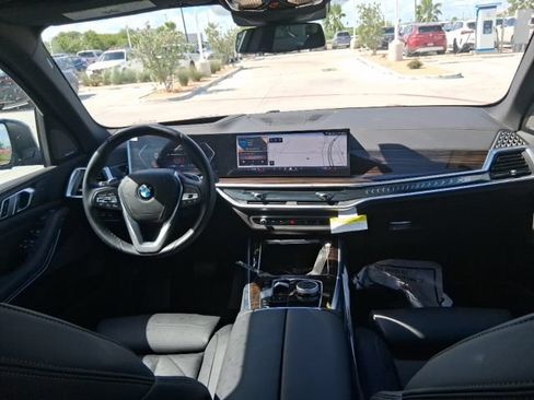 New 2026 BMW X5 sDrive40i w/ Premium Package RWD image 10