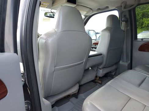 Used 2005 Ford F350 XLT AWD/4WD image 24