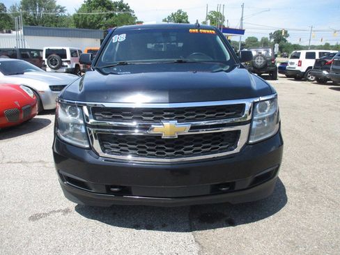 Used 2018 Chevrolet Suburban 4WD w/ Max Trailering Package image 3