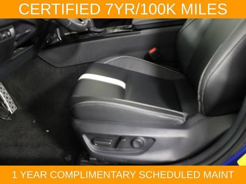 Used 2025 Toyota Camry SE FWD image 17