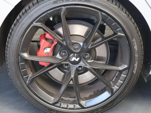 Used 2025 Hyundai Elantra N FWD image 11