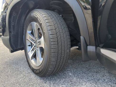 Used 2025 Honda Pilot EX-L image 33