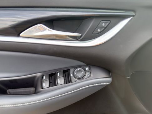 Used 2022 Buick Enclave Essence w/ Experience Buick Package image 13